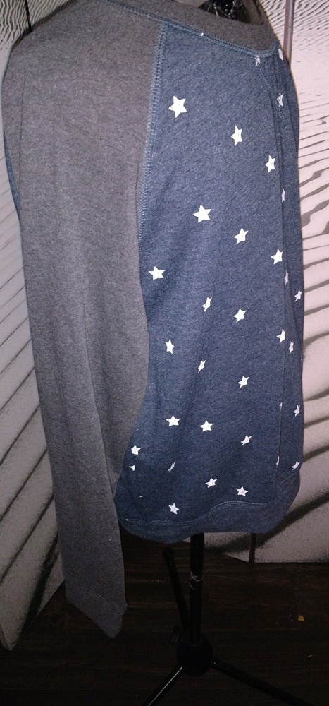 American Rag Starred Sweatshirt - Picture 3 of 3